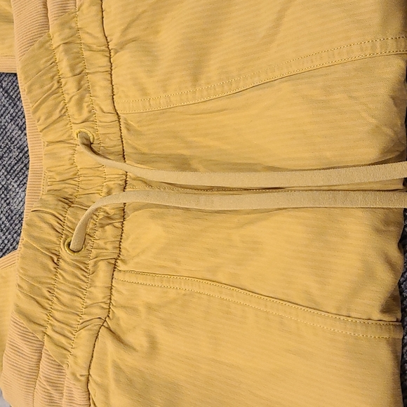 Lululemon Beyond the Studio Pant Slim Gold Buff like new - Picture 8 of 11